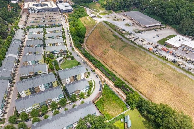 769 Hamilton Circle SE, Atlanta, GA 30312
