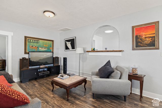 195 S 200 E, Monroe, UT 84754