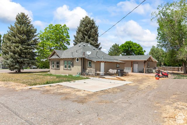 195 S 200 E, Monroe, UT 84754