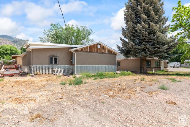 195 S 200 E, Monroe, UT 84754