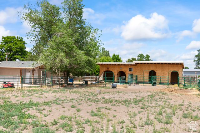 195 S 200 E, Monroe, UT 84754