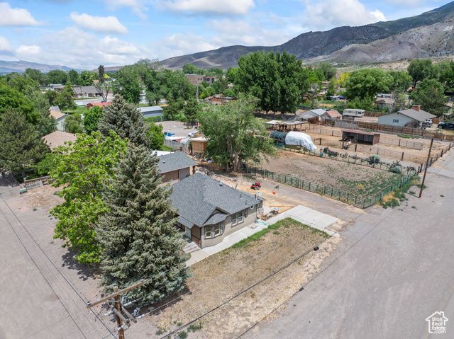 195 S 200 E, Monroe, UT 84754