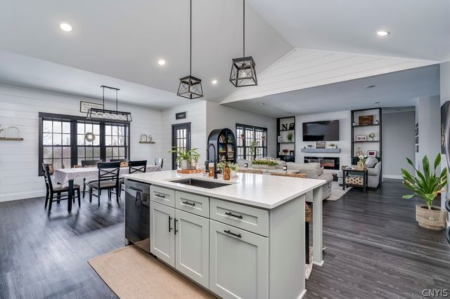 15209 Heritage Drive, Clayton, NY 13624