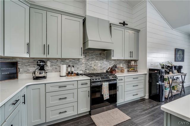 15209 Heritage Drive, Clayton, NY 13624