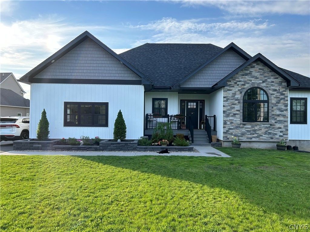 15209 Heritage Drive, Clayton, NY 13624