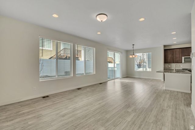 3552 W ALTA LOMA LN, South Jordan, UT 84095