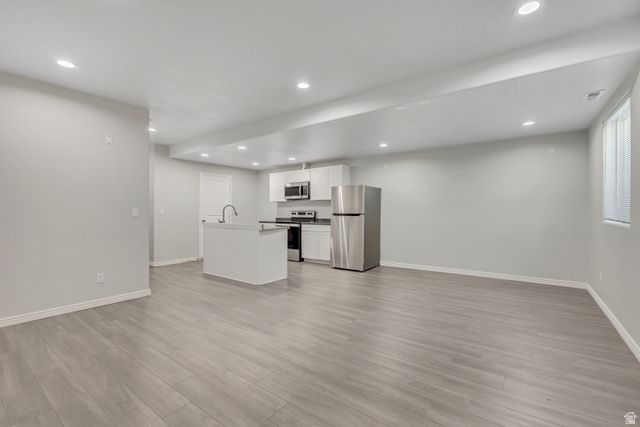 3552 W ALTA LOMA LN, South Jordan, UT 84095