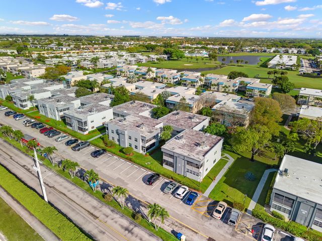 932 Flanders T, Delray Beach, FL 33484