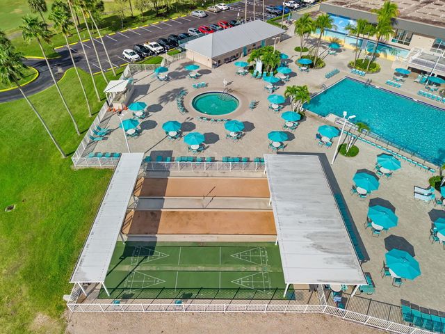 932 Flanders T, Delray Beach, FL 33484