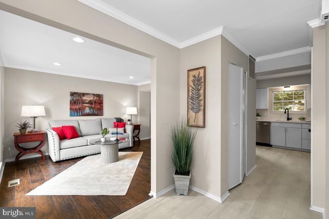 2921 MADEIRA CT, Woodbridge, VA 22192