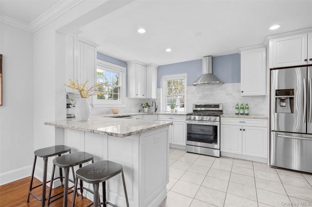 213 N Barry Avenue, Mamaroneck, NY 10543