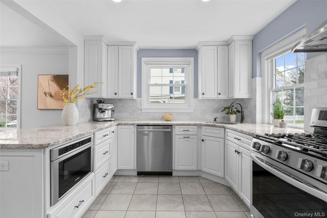 213 N Barry Avenue, Mamaroneck, NY 10543