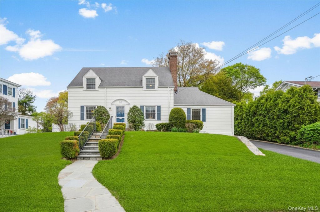 213 N Barry Avenue, Mamaroneck, NY 10543