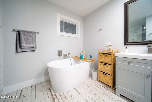 11470 N 64TH Street, Scottsdale, AZ 85254