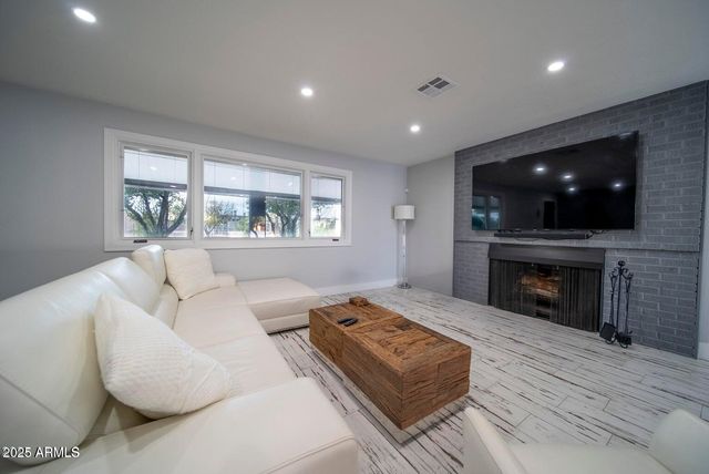 11470 N 64TH Street, Scottsdale, AZ 85254