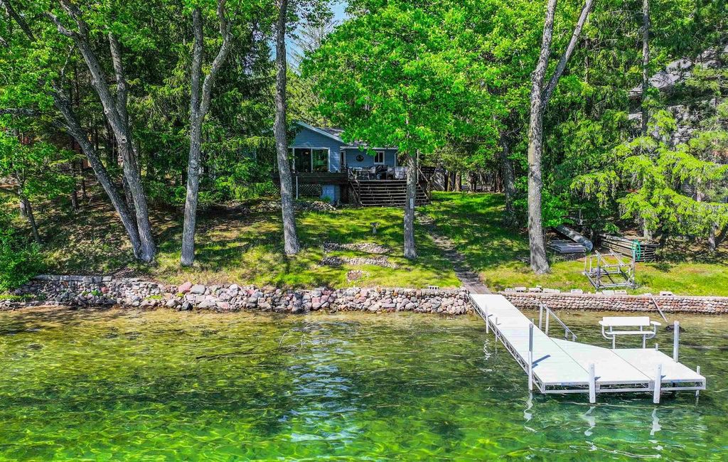 N6524 S LONG LAKE ROAD, Waupaca, WI 54981