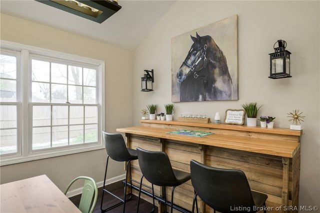 206 Hopkins Lane, Jeffersonville, IN 47130