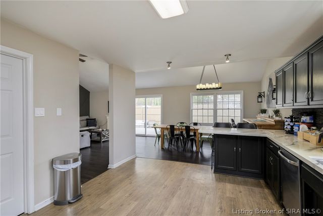 206 Hopkins Lane, Jeffersonville, IN 47130