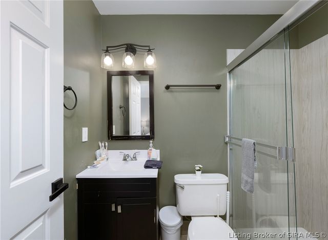 206 Hopkins Lane, Jeffersonville, IN 47130