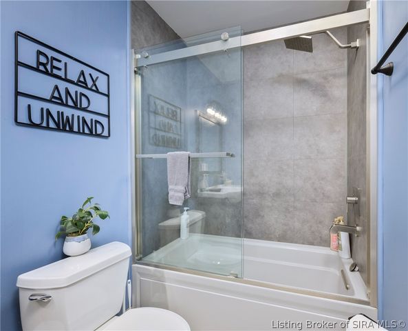 206 Hopkins Lane, Jeffersonville, IN 47130