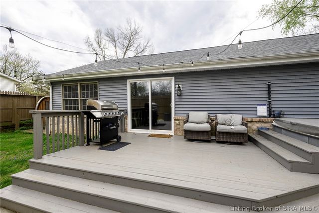 206 Hopkins Lane, Jeffersonville, IN 47130