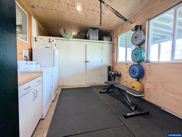 821 Liberty St, Silverton, OR 97381
