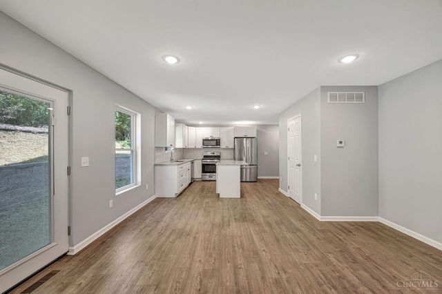 5143 Camargo Road, Cincinnati, OH 45227