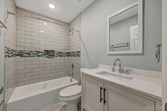 5143 Camargo Road, Cincinnati, OH 45227