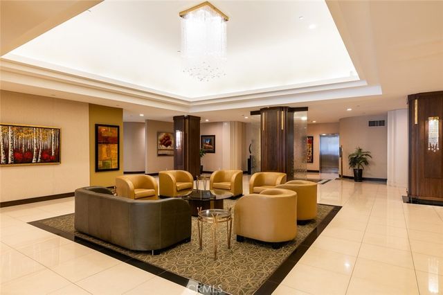 343 Pioneer Drive 1404, Glendale, CA 91203
