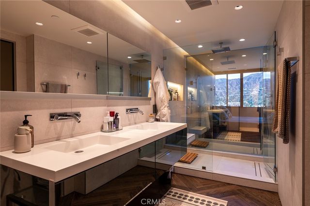 343 Pioneer Drive 1404, Glendale, CA 91203