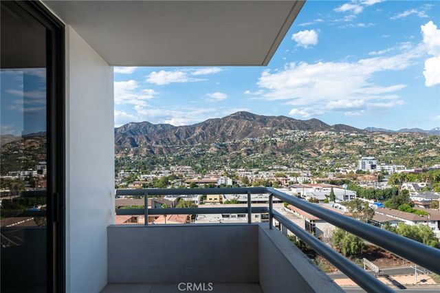 343 Pioneer Drive 1404, Glendale, CA 91203