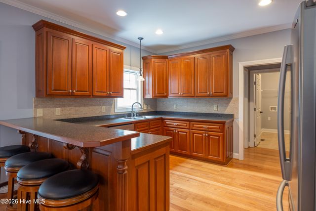 294 Pinecroft Drive, Dunn, NC 28334