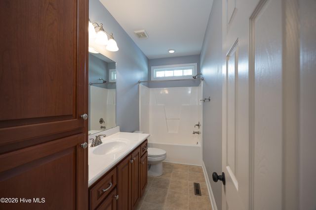 294 Pinecroft Drive, Dunn, NC 28334