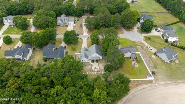 294 Pinecroft Drive, Dunn, NC 28334