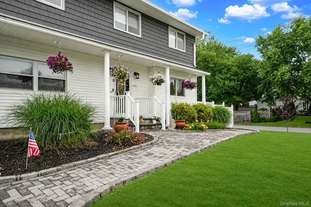62 Oneida Avenue, South Setauket, NY 11720