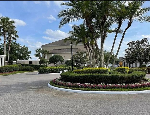 6512 SWISSCO DRIVE 1435, Orlando, FL 32822