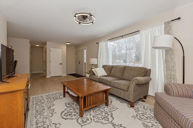 4003 Evergreen Lane, Hagar Twp, MI 49022