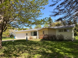 4003 Evergreen Lane, Hagar Twp, MI 49022