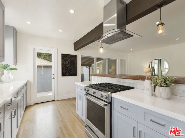 3955 Alla Road, Los Angeles, CA 90066