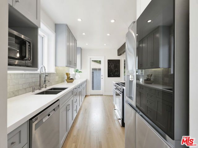 3955 Alla Road, Los Angeles, CA 90066