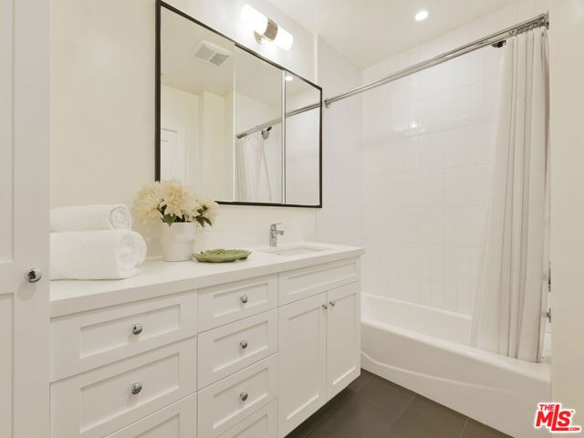 3955 Alla Road, Los Angeles, CA 90066