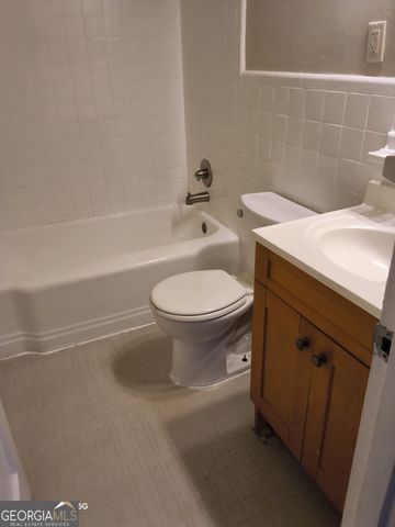 2001 Merle Circle, Decatur, GA 30032