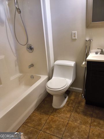 2001 Merle Circle, Decatur, GA 30032