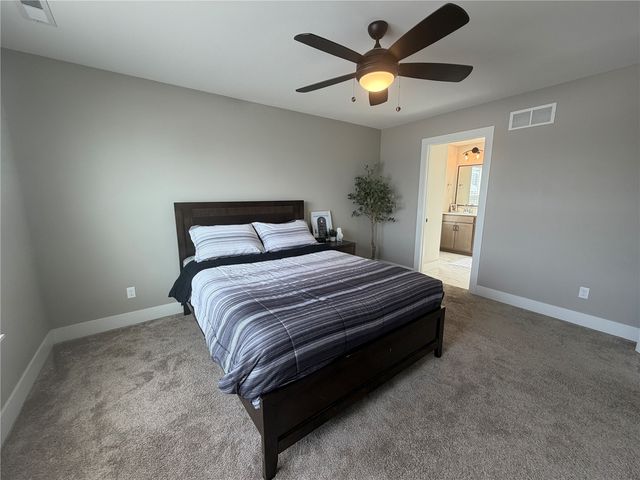 509 Gray Slate Road SW, Cedar Rapids, IA 52404
