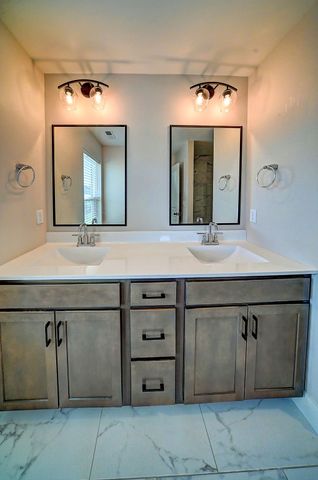 509 Gray Slate Road SW, Cedar Rapids, IA 52404