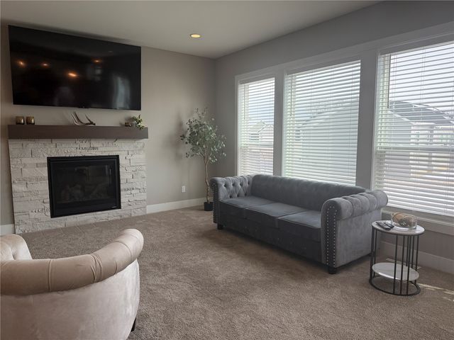 509 Gray Slate Road SW, Cedar Rapids, IA 52404