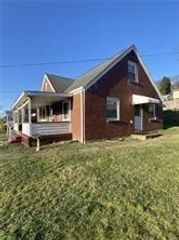 1203 Vine St, West Newton, PA 15089