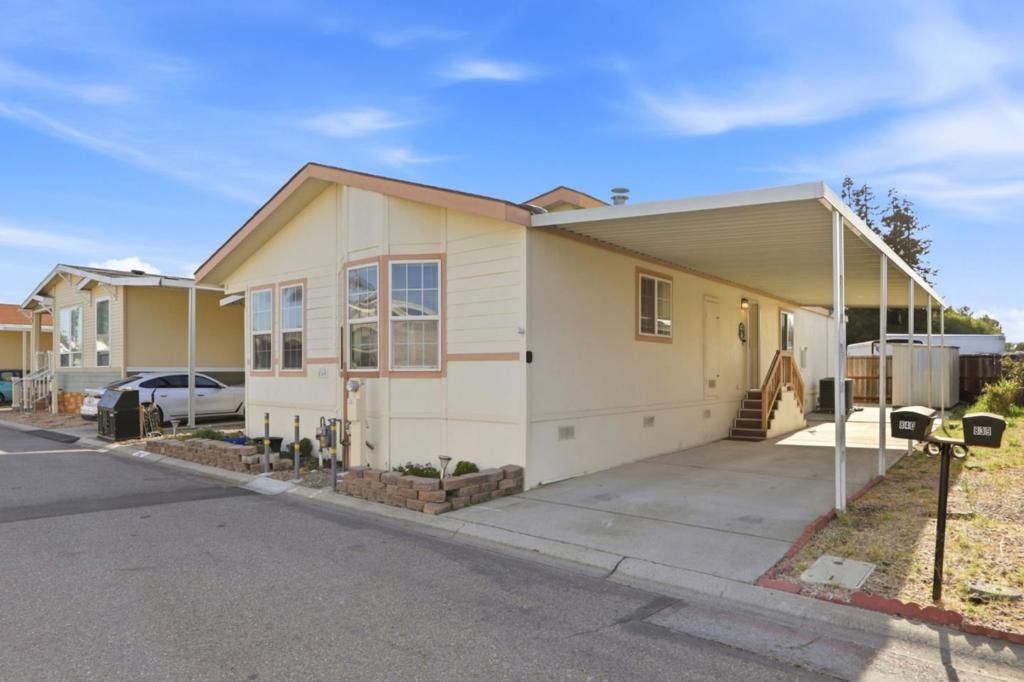 Image 2 of property listing at 1085 Tasman Drive, Sunnyvale, CA 94089