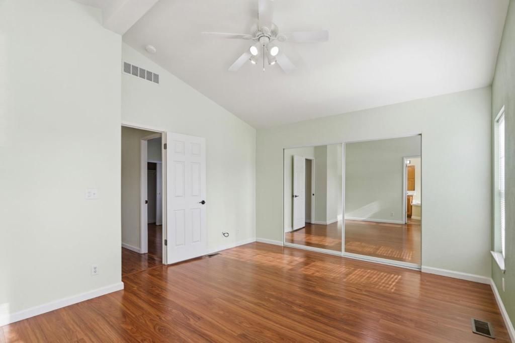 Image 21 of property listing at 1085 Tasman Drive, Sunnyvale, CA 94089