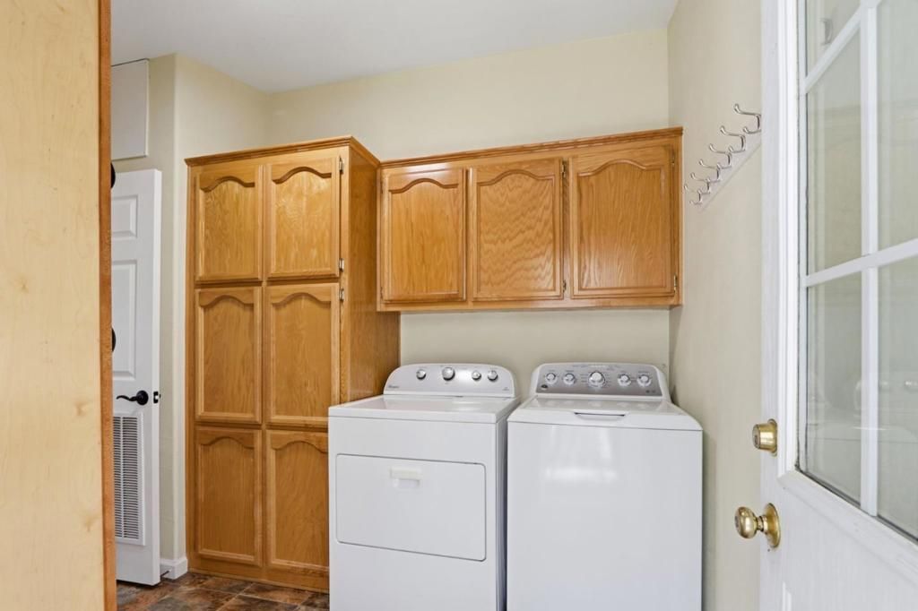 Image 31 of property listing at 1085 Tasman Drive, Sunnyvale, CA 94089